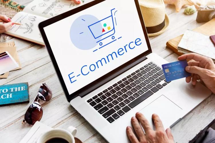 Digital & E-Commerce